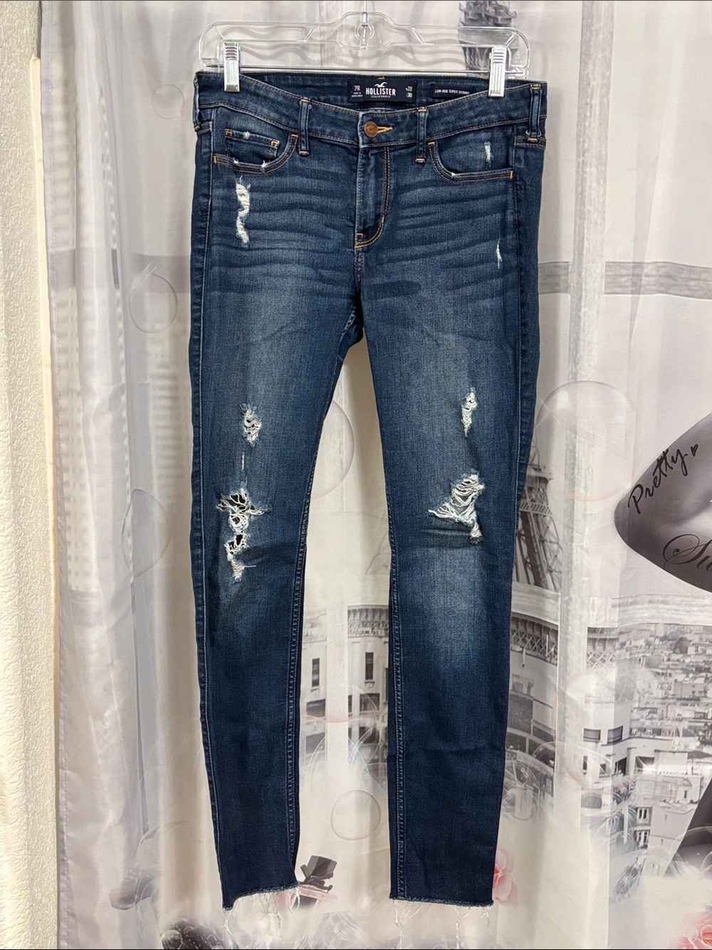 Hollister Low Rise Distressed Super Skinny Jeans